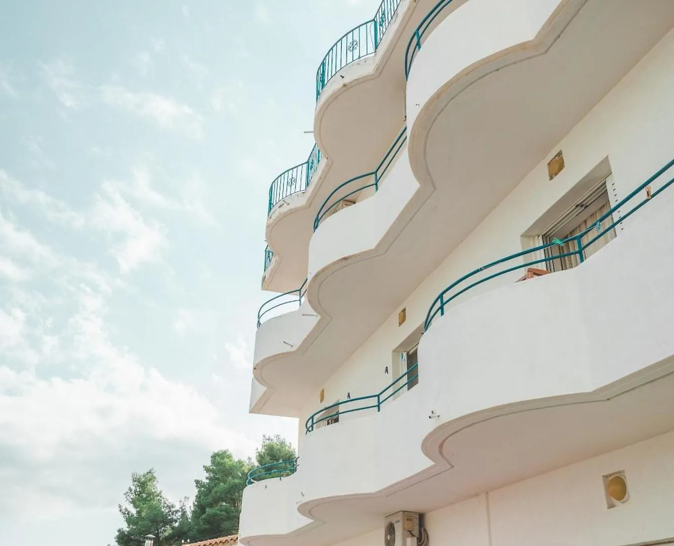 Beachfront Apartment Himare