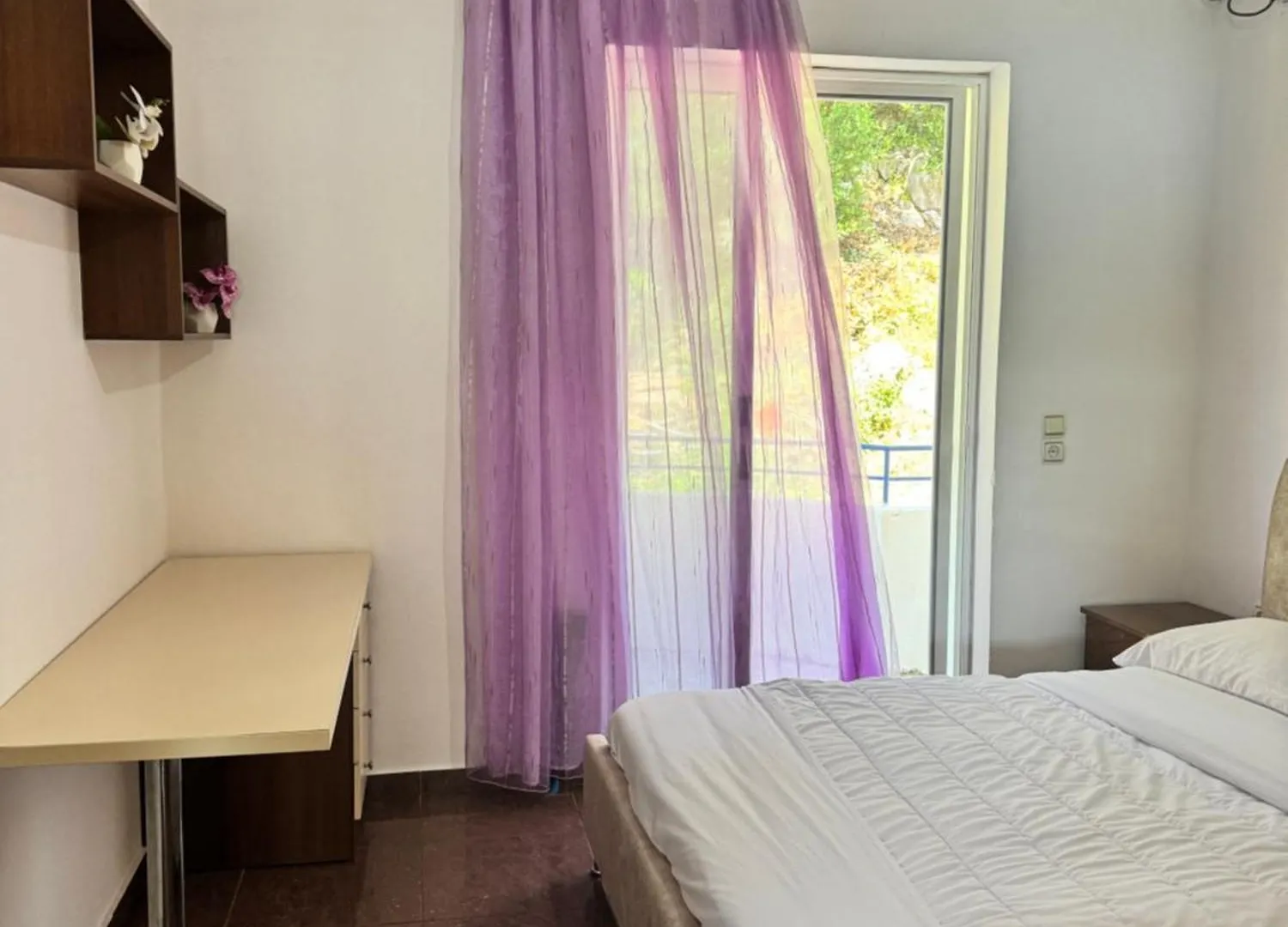 Beachfront Apartment Himare