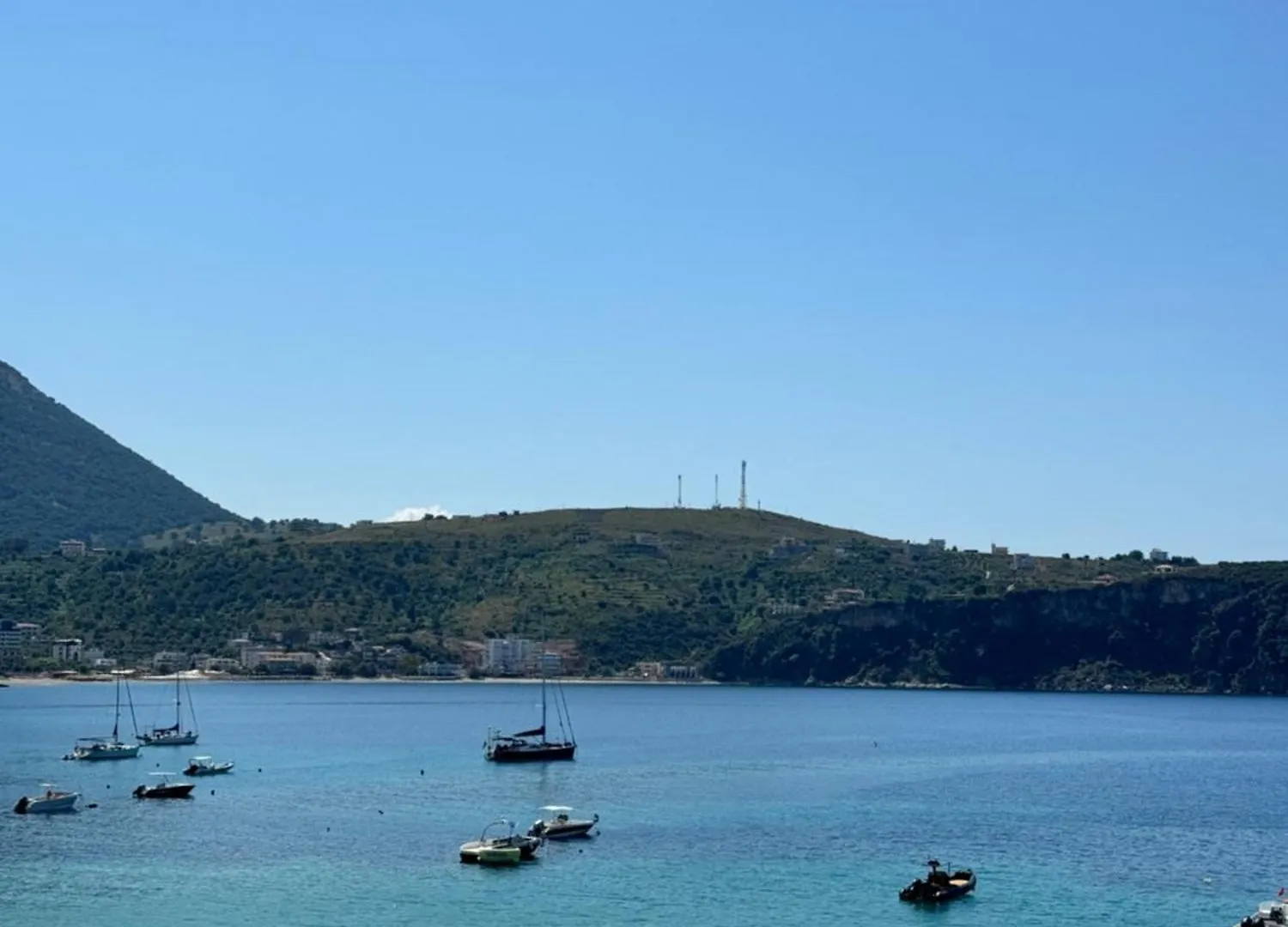 Beachfront Apartment Himare