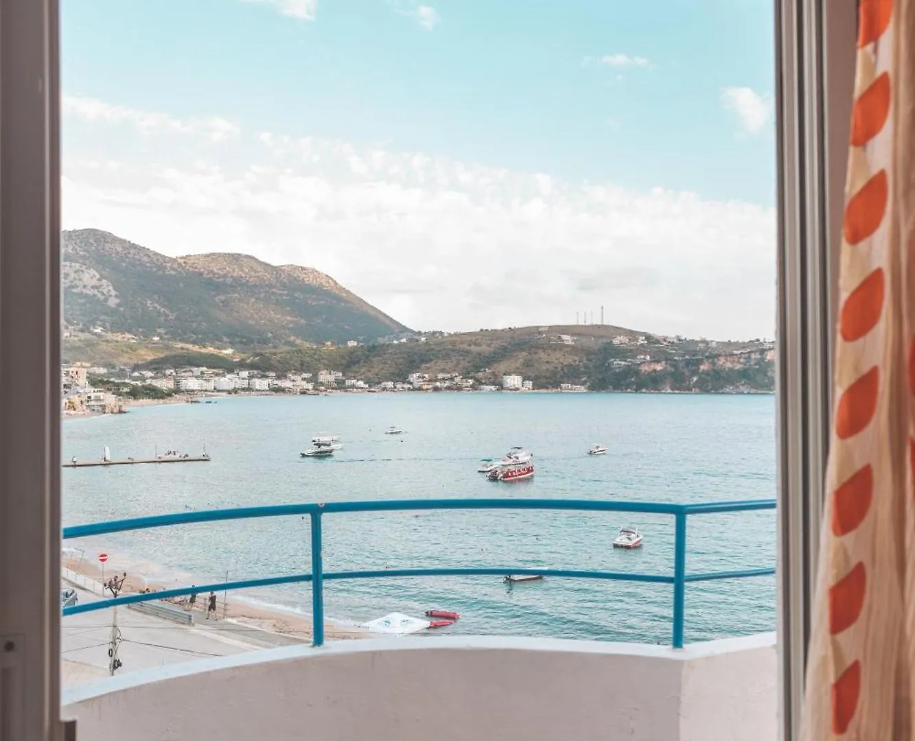 Beachfront Apartment Himare