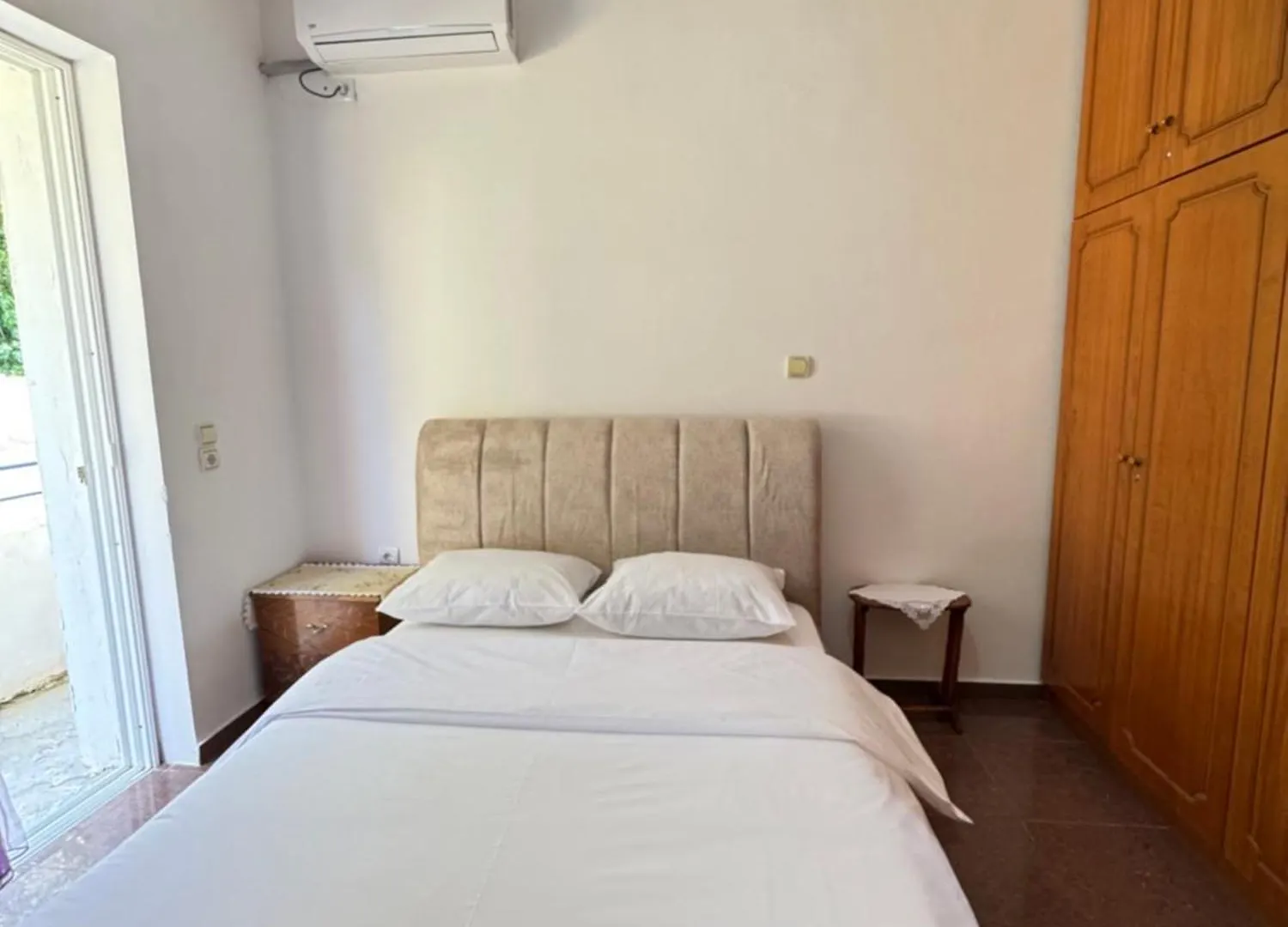 Beachfront Apartment Himare